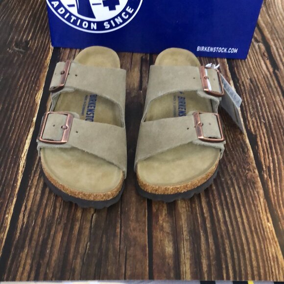 Birkenstock Arizona Narrow Fit Sandals - Taupe - Contoured Footbed - Picture 4 of 6